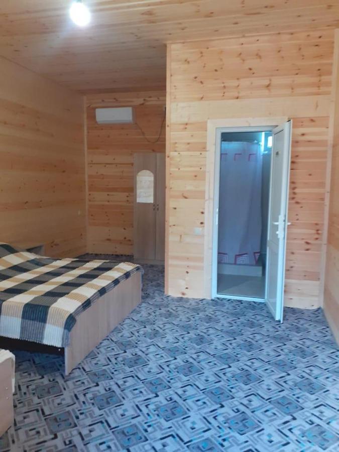 Sea breeze Hotel Tsandrypsj Buitenkant foto